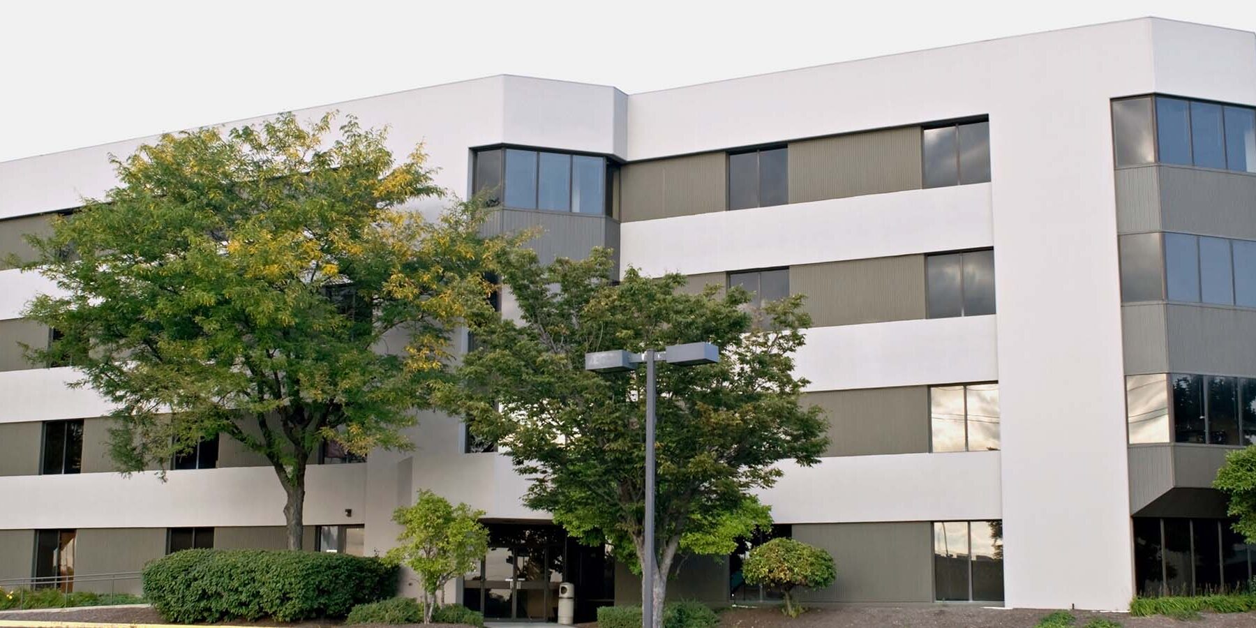 Beautifully clean office buildings with Poseidon services